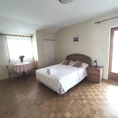 Studio Apartmani I Soba S Vlastitim Kupatilom, 40M Do Sljuncane Plaze, Otok Pasman Lägenhet *