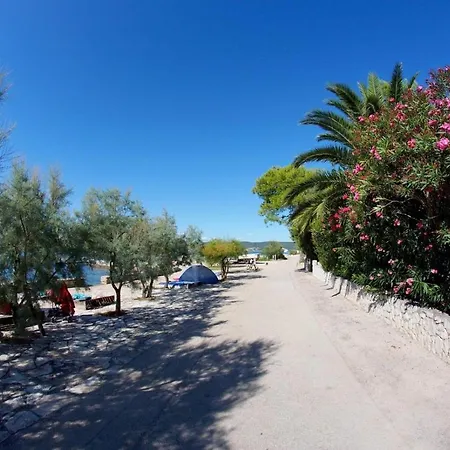 Studio Apartmani I Soba S Vlastitim Kupatilom, 40M Do Sljuncane Plaze, Otok Pasman Lägenhet