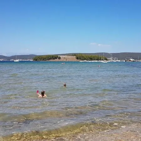 Lägenhet Studio Apartmani I Soba S Vlastitim Kupatilom, 40M Do Sljuncane Plaze, Otok Pasman *
